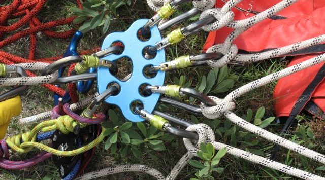 Complicated rope rigging Torridon MRT